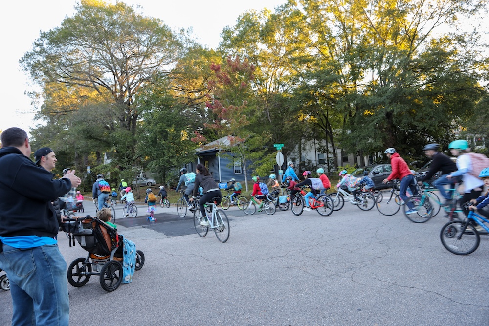 EK Powe bike train